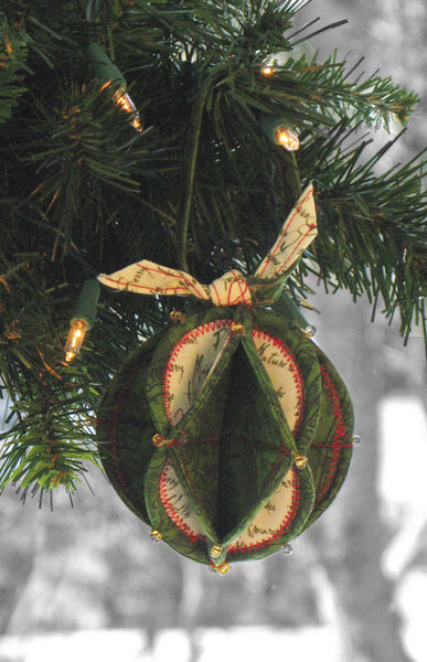Fold'n Stitch Holiday Ornaments