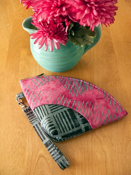 Petal Pouch made with plain fabrics